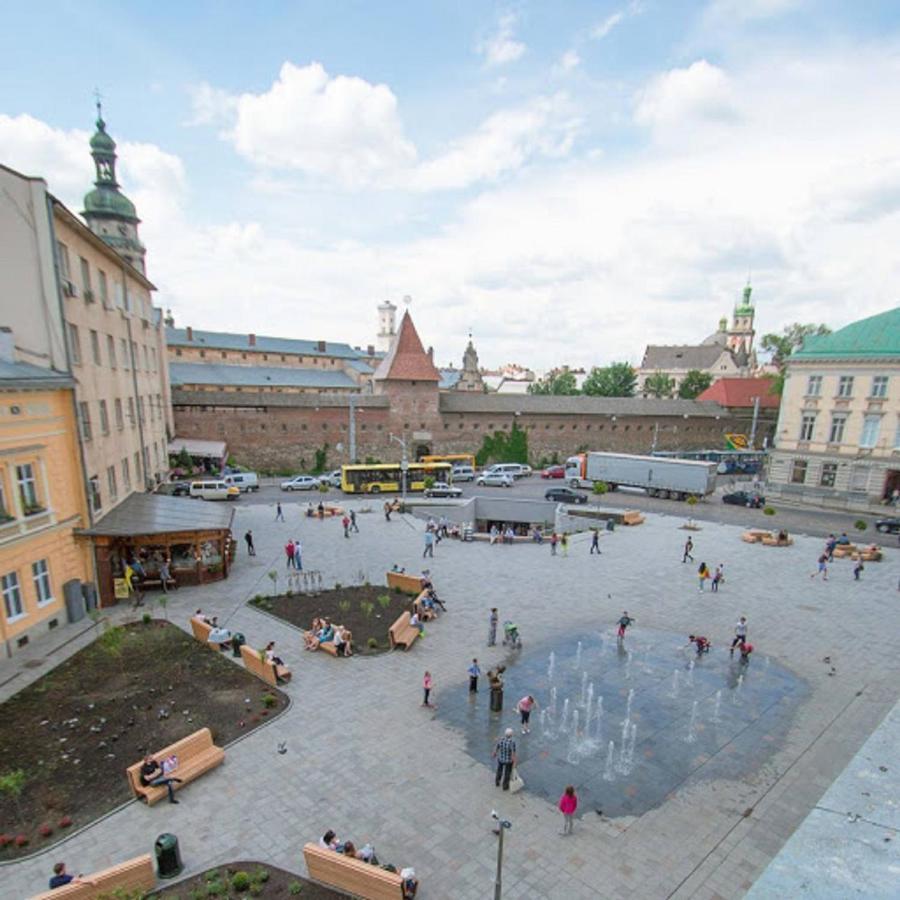 Аpartments In The Center On Mitniy Square Lejlighed Lviv Eksteriør billede